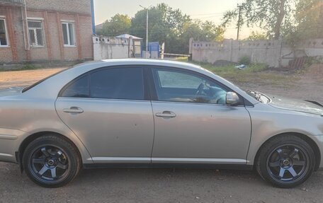 Toyota Avensis III рестайлинг, 2007 год, 900 000 рублей, 6 фотография