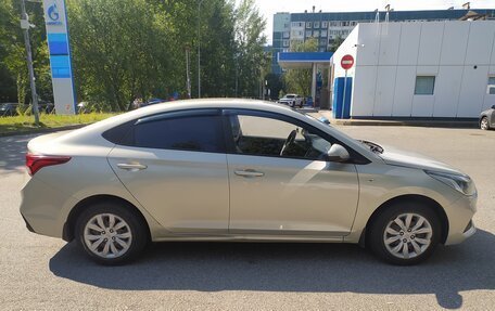 Hyundai Solaris II рестайлинг, 2019 год, 979 000 рублей, 4 фотография