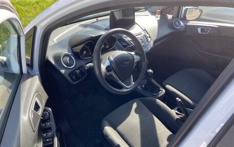 Ford Fiesta, 2016 год, 820 000 рублей, 13 фотография