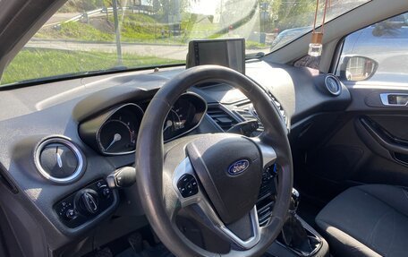 Ford Fiesta, 2016 год, 820 000 рублей, 14 фотография