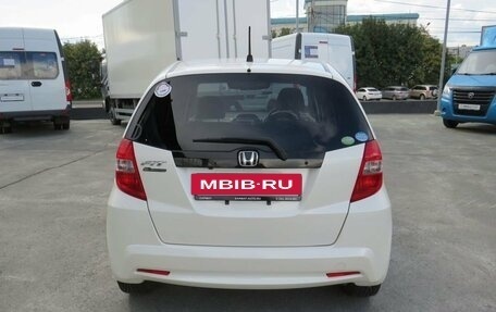 Honda Fit III, 2011 год, 900 000 рублей, 6 фотография