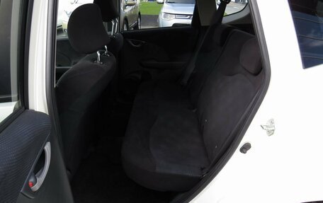 Honda Fit III, 2011 год, 900 000 рублей, 25 фотография