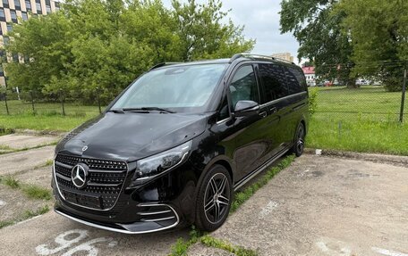 Mercedes-Benz V-Класс, 2024 год, 14 000 000 рублей, 2 фотография