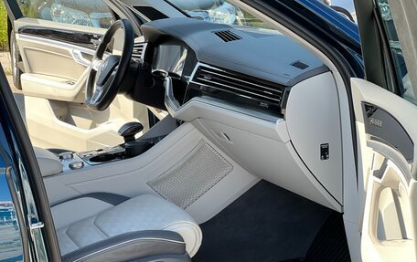 Volkswagen Touareg III, 2020 год, 4 980 000 рублей, 17 фотография