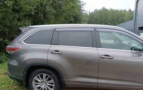 Toyota Highlander III, 2015 год, 3 450 000 рублей, 17 фотография