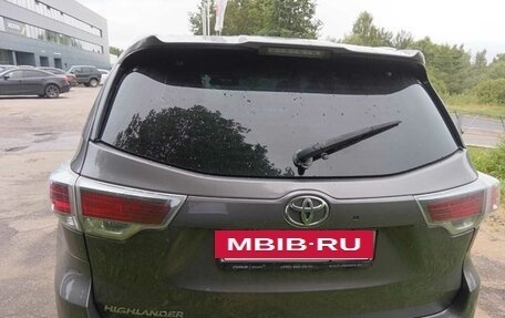 Toyota Highlander III, 2015 год, 3 450 000 рублей, 18 фотография