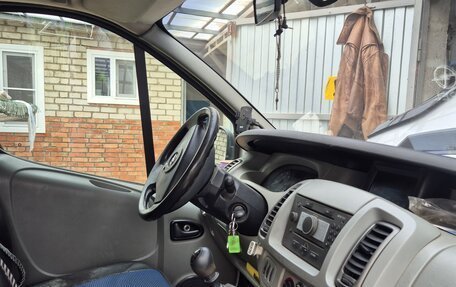 Opel Vivaro A рестайлинг, 2010 год, 1 250 000 рублей, 2 фотография