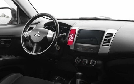 Mitsubishi Outlander III рестайлинг 3, 2010 год, 990 000 рублей, 14 фотография