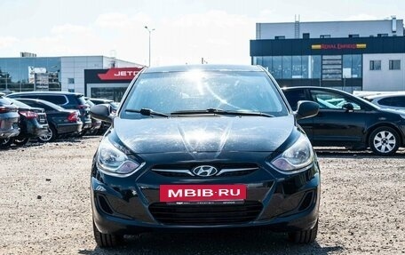 Hyundai Solaris II рестайлинг, 2011 год, 595 000 рублей, 2 фотография
