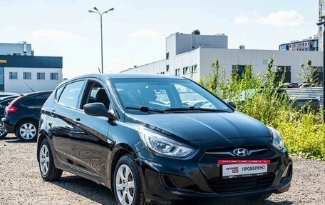 Hyundai Solaris II рестайлинг, 2011 год, 595 000 рублей, 3 фотография