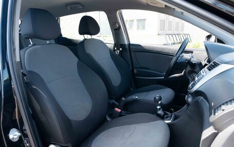 Hyundai Solaris II рестайлинг, 2011 год, 595 000 рублей, 13 фотография