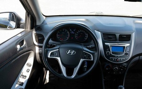 Hyundai Solaris II рестайлинг, 2011 год, 595 000 рублей, 15 фотография