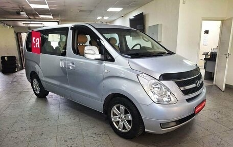 Hyundai Grand Starex Grand Starex I рестайлинг 2, 2009 год, 999 000 рублей, 3 фотография