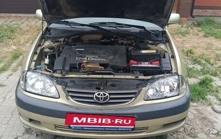 Toyota Avensis III рестайлинг, 2001 год, 300 000 рублей, 17 фотография
