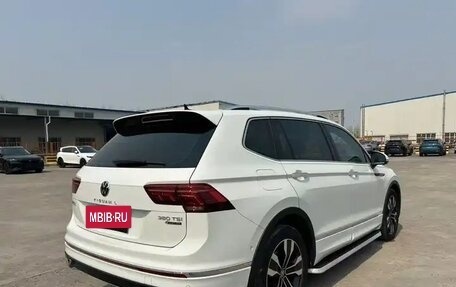 Volkswagen Tiguan II, 2022 год, 3 260 000 рублей, 6 фотография