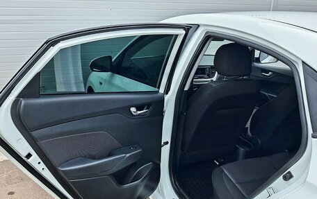 Hyundai Solaris II рестайлинг, 2018 год, 1 200 000 рублей, 12 фотография