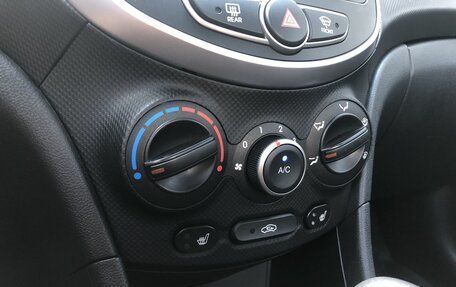 Hyundai Solaris II рестайлинг, 2014 год, 1 170 000 рублей, 15 фотография