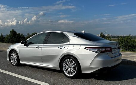 Toyota Camry, 2018 год, 2 790 000 рублей, 5 фотография