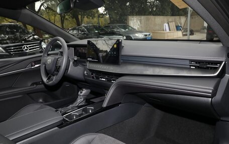 Toyota Camry, 2025 год, 3 555 000 рублей, 9 фотография