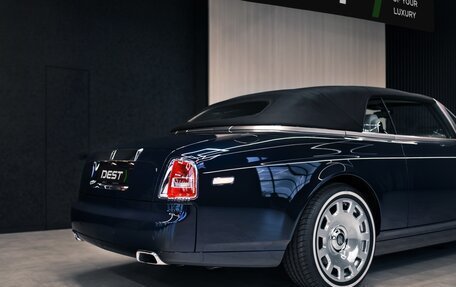 Rolls-Royce Phantom VII рестайлинг, 2014 год, 45 000 000 рублей, 4 фотография