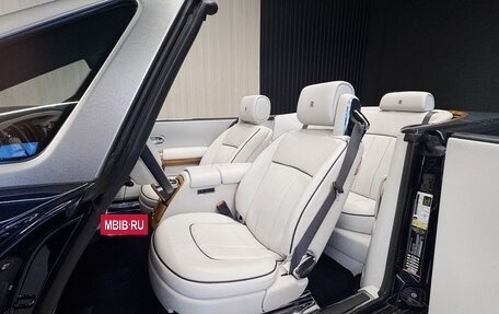 Rolls-Royce Phantom VII рестайлинг, 2014 год, 45 000 000 рублей, 9 фотография