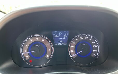 Hyundai Solaris II рестайлинг, 2013 год, 950 000 рублей, 8 фотография