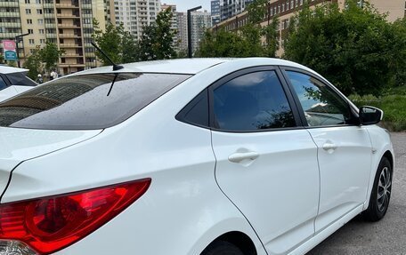 Hyundai Solaris II рестайлинг, 2013 год, 950 000 рублей, 2 фотография