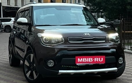 KIA Soul II рестайлинг, 2017 год, 1 300 000 рублей, 1 фотография