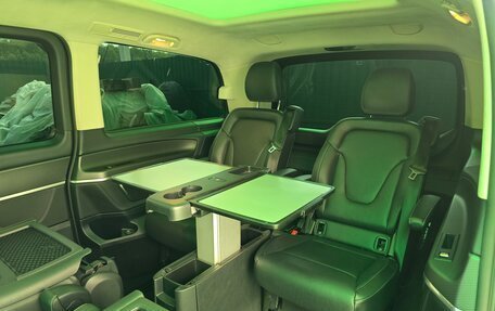 Mercedes-Benz V-Класс, 2018 год, 4 799 000 рублей, 24 фотография