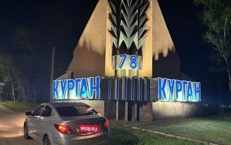 Hyundai Solaris II рестайлинг, 2011 год, 430 000 рублей, 1 фотография