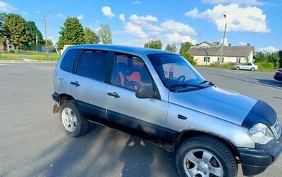 Chevrolet Niva I рестайлинг, 2004 год, 320 000 рублей, 1 фотография
