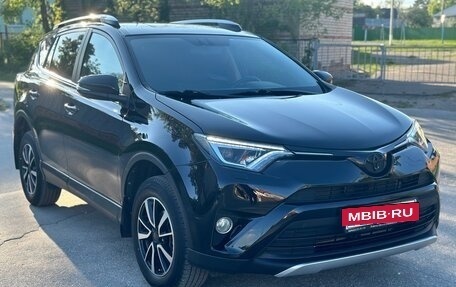 Toyota RAV4, 2018 год, 2 280 000 рублей, 6 фотография