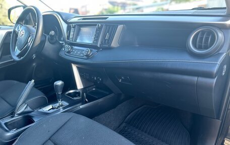 Toyota RAV4, 2018 год, 2 280 000 рублей, 20 фотография