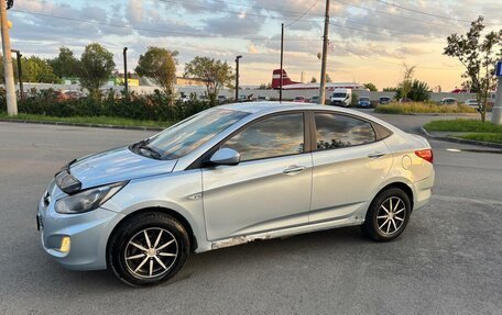 Hyundai Solaris II рестайлинг, 2011 год, 430 000 рублей, 13 фотография
