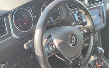 Volkswagen Tiguan II, 2019 год, 2 350 000 рублей, 8 фотография