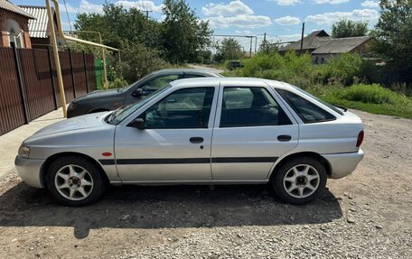 Ford Escort V, 1997 год, 300 000 рублей, 2 фотография