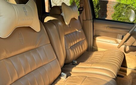 Lincoln Town Car II, 1992 год, 1 450 000 рублей, 13 фотография