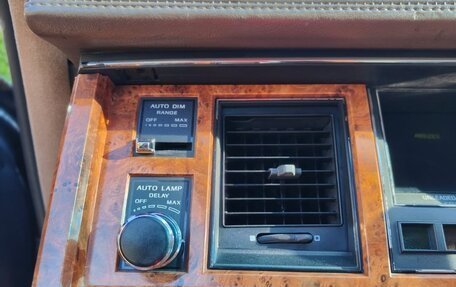 Lincoln Town Car II, 1992 год, 1 450 000 рублей, 21 фотография