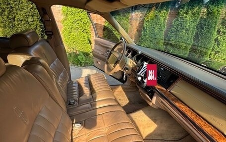 Lincoln Town Car II, 1992 год, 1 450 000 рублей, 12 фотография