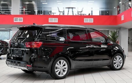 KIA Carnival III, 2019 год, 2 549 000 рублей, 2 фотография