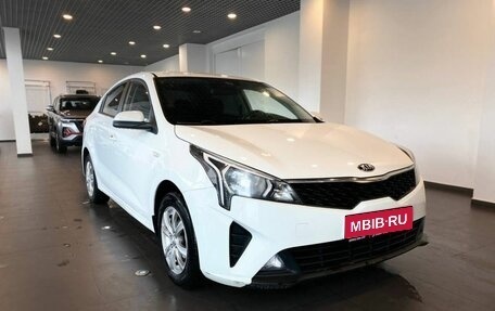 KIA Rio IV, 2020 год, 1 670 000 рублей, 1 фотография