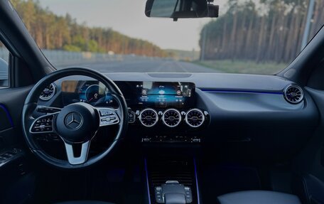 Mercedes-Benz GLA, 2020 год, 3 790 000 рублей, 9 фотография