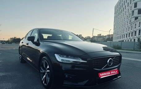 Volvo S60 III, 2020 год, 3 250 000 рублей, 2 фотография