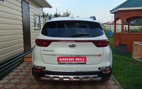 KIA Sportage IV рестайлинг, 2020 год, 2 450 000 рублей, 3 фотография