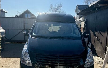Hyundai Grand Starex Grand Starex I рестайлинг 2, 2013 год, 2 590 000 рублей, 2 фотография