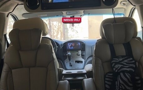 Hyundai Grand Starex Grand Starex I рестайлинг 2, 2013 год, 2 590 000 рублей, 16 фотография