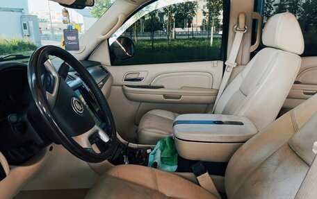Cadillac Escalade III, 2008 год, 1 000 000 рублей, 26 фотография