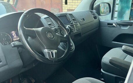 Volkswagen Caravelle T5, 2012 год, 2 400 000 рублей, 7 фотография
