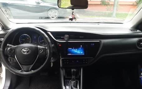 Toyota Corolla, 2017 год, 1 000 000 рублей, 10 фотография