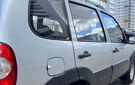 Chevrolet Niva I рестайлинг, 2010 год, 625 000 рублей, 14 фотография
